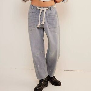 FREE PEOPLE Moxie Pull-on Barrel Jeans in Grey Size 30